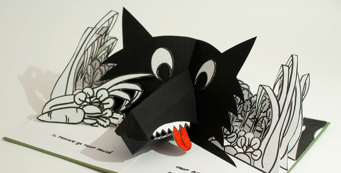 Livre pop-up "Variation pour un loup et un jardin potager", page 2, loup et potager