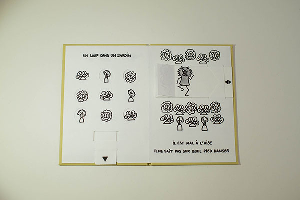 Projet de livre pop-up "Variation pour un loup et un jardin potager", tirettes rentrées